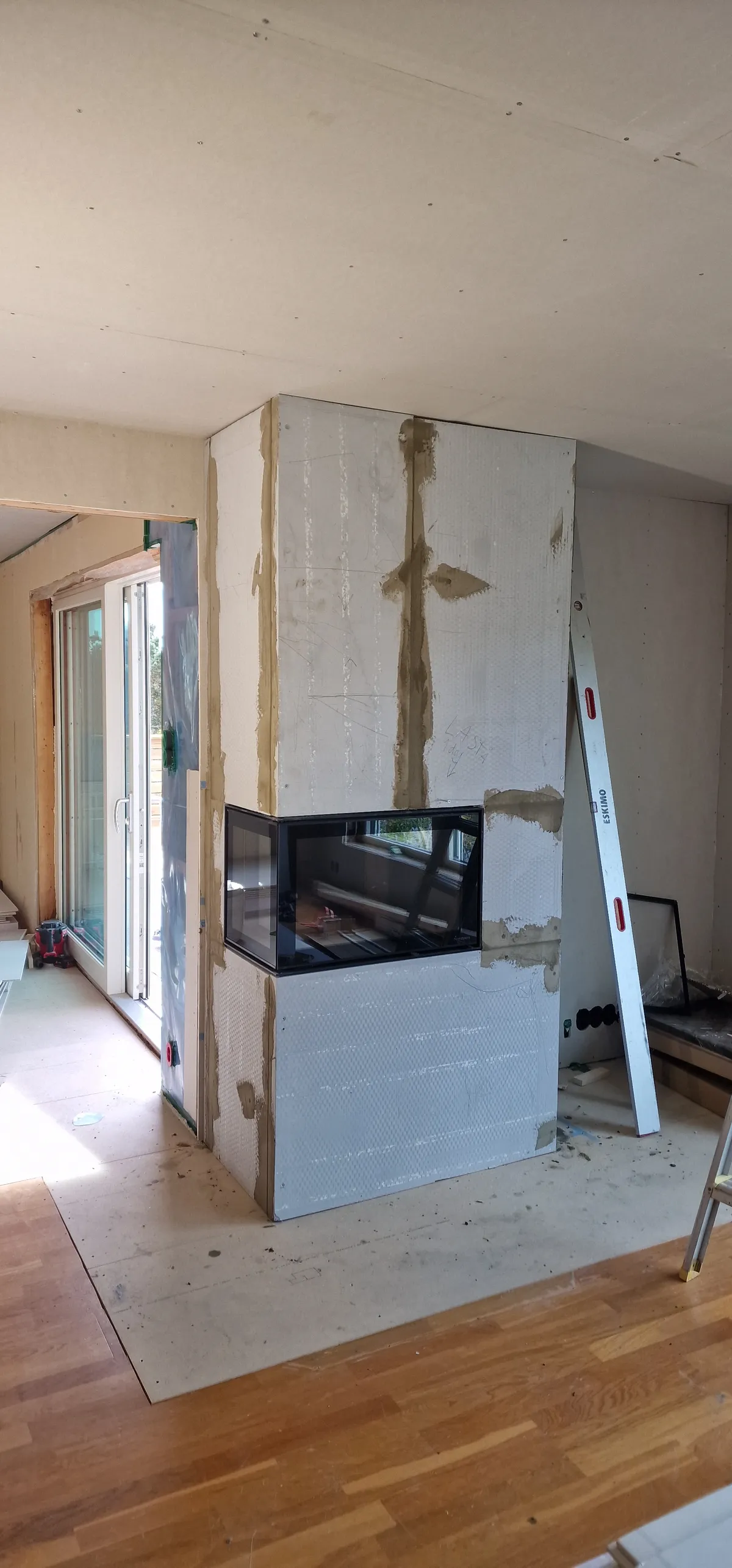 2 sidig peisinnsats med brannmursplater, klar til flislegging