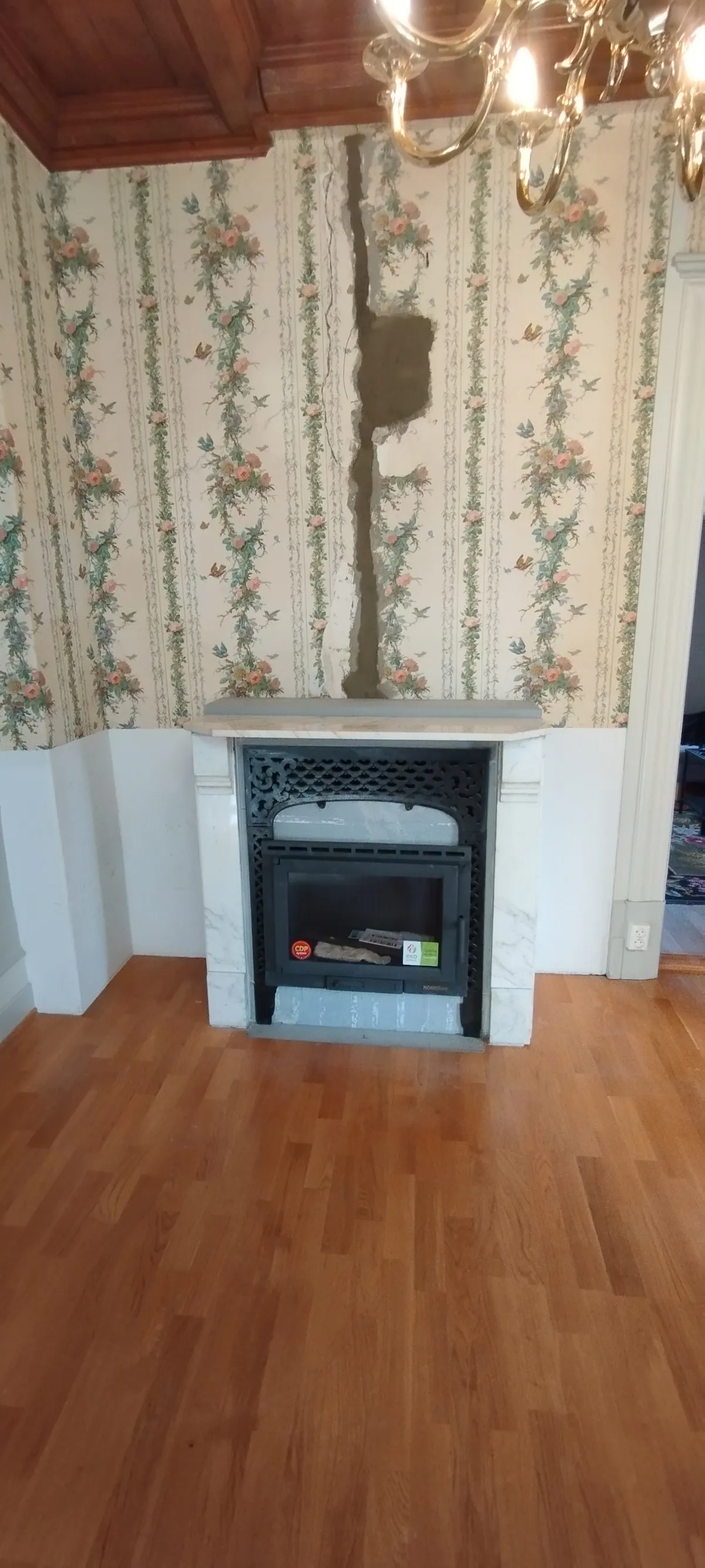 Ny peis innsats bygget i gammel stil