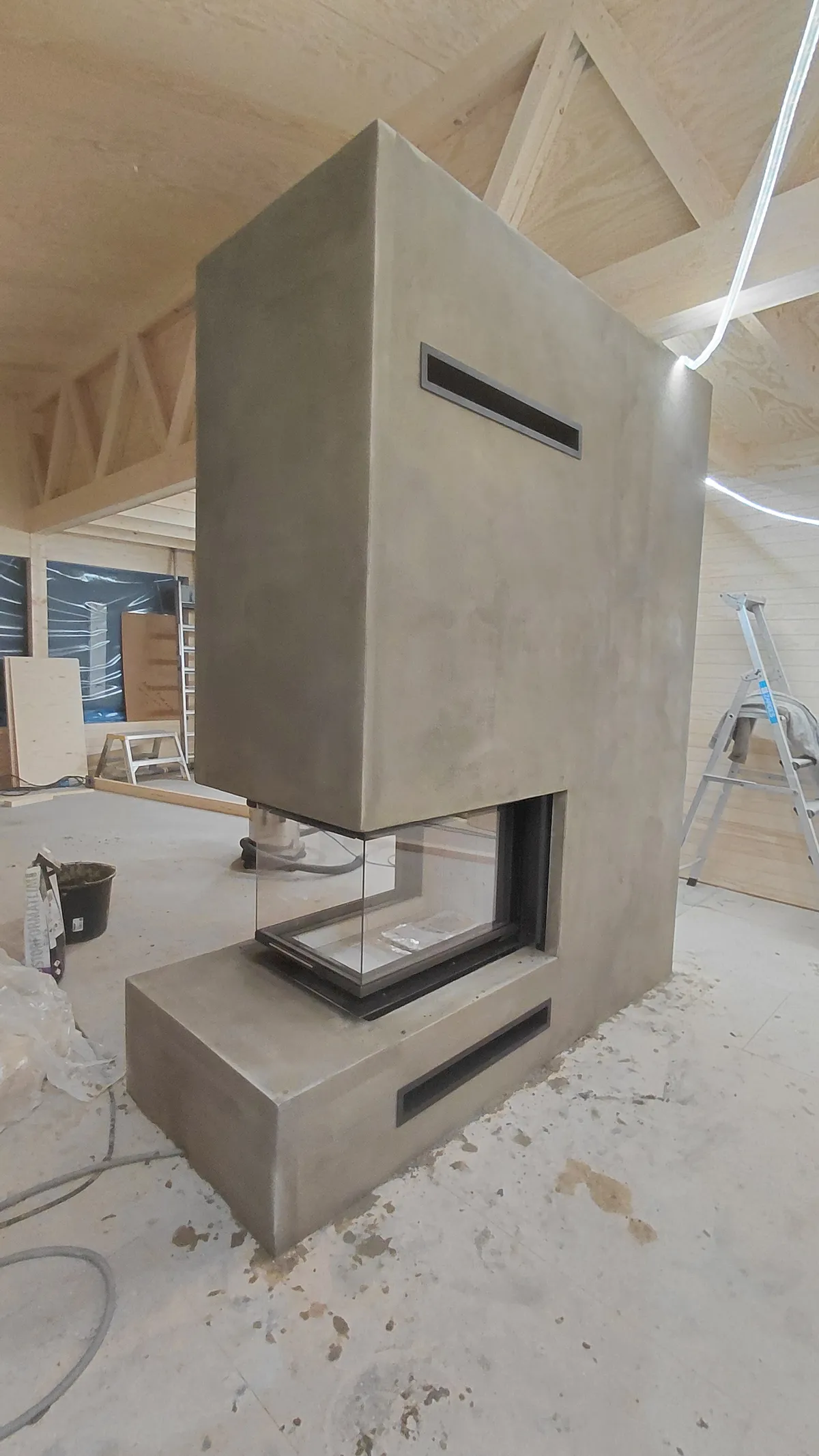 Peisinnsats bygd i nybygg som romdeler