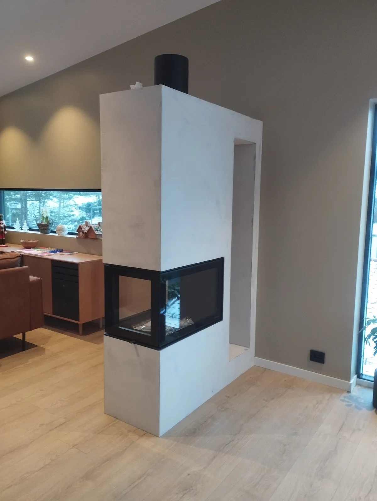 Peisinnsats bygget og sparklet klar for maling med vednisje