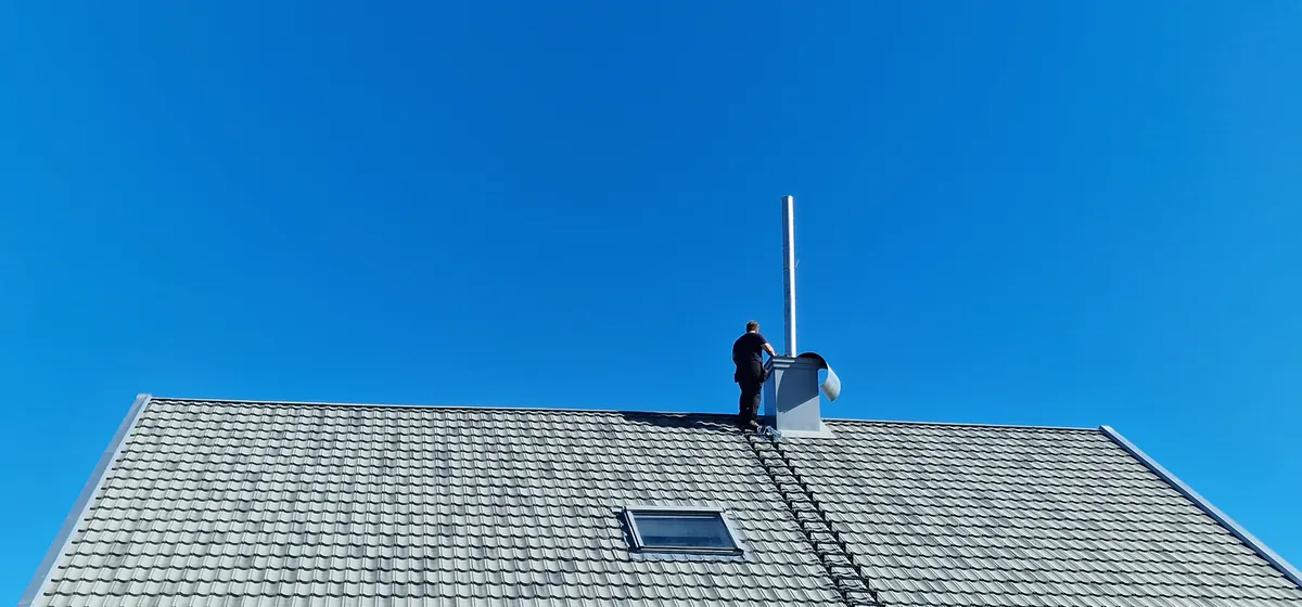 Rehabilitering av skorstein med stålrør i Larkollen