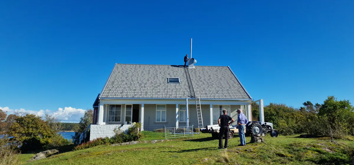 Rehabilitering av skorstein med syrefaste stålrør i Larkollen