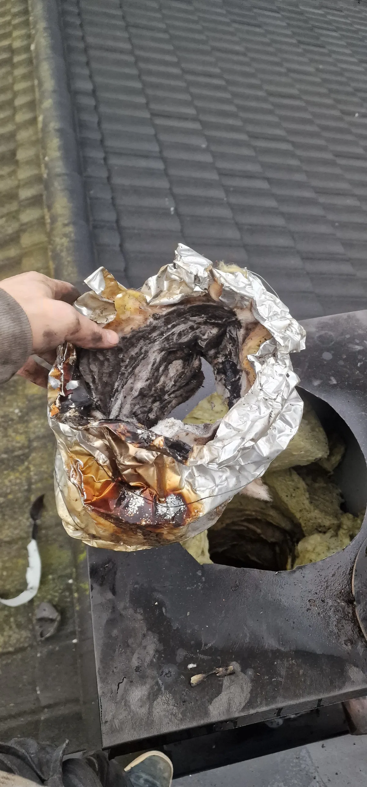 Selkirk stålpipe isolasjon som nesten har brent